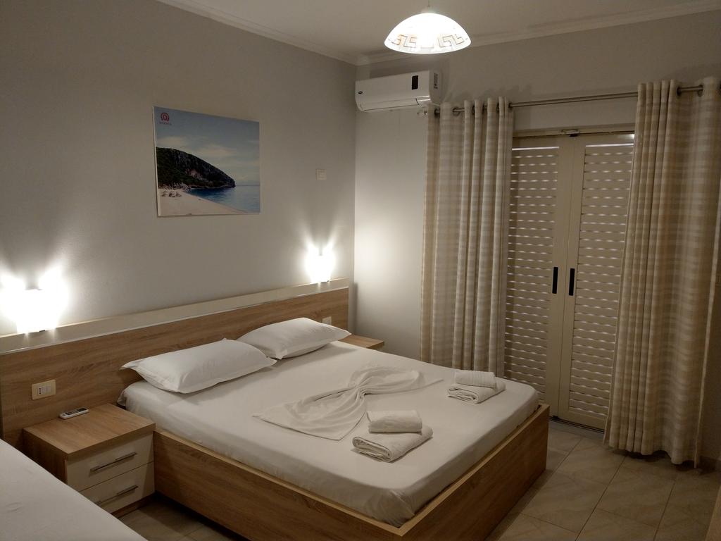 Augustus Hotel room 3