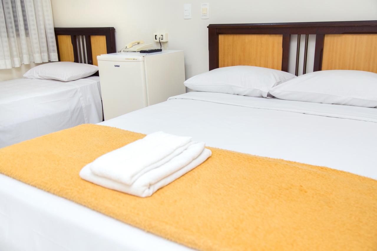 Happy Inn Hotel room 5